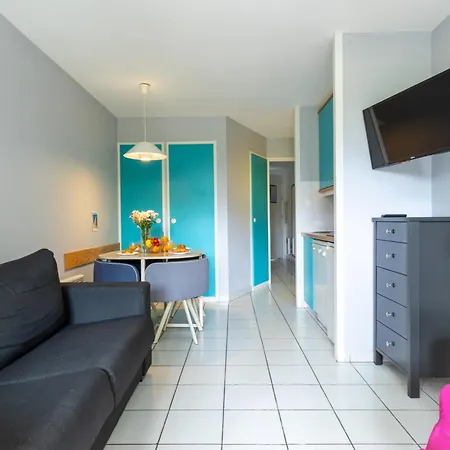 Proche Ocean - Piscine - Terrasse - Parking 莫列马阿